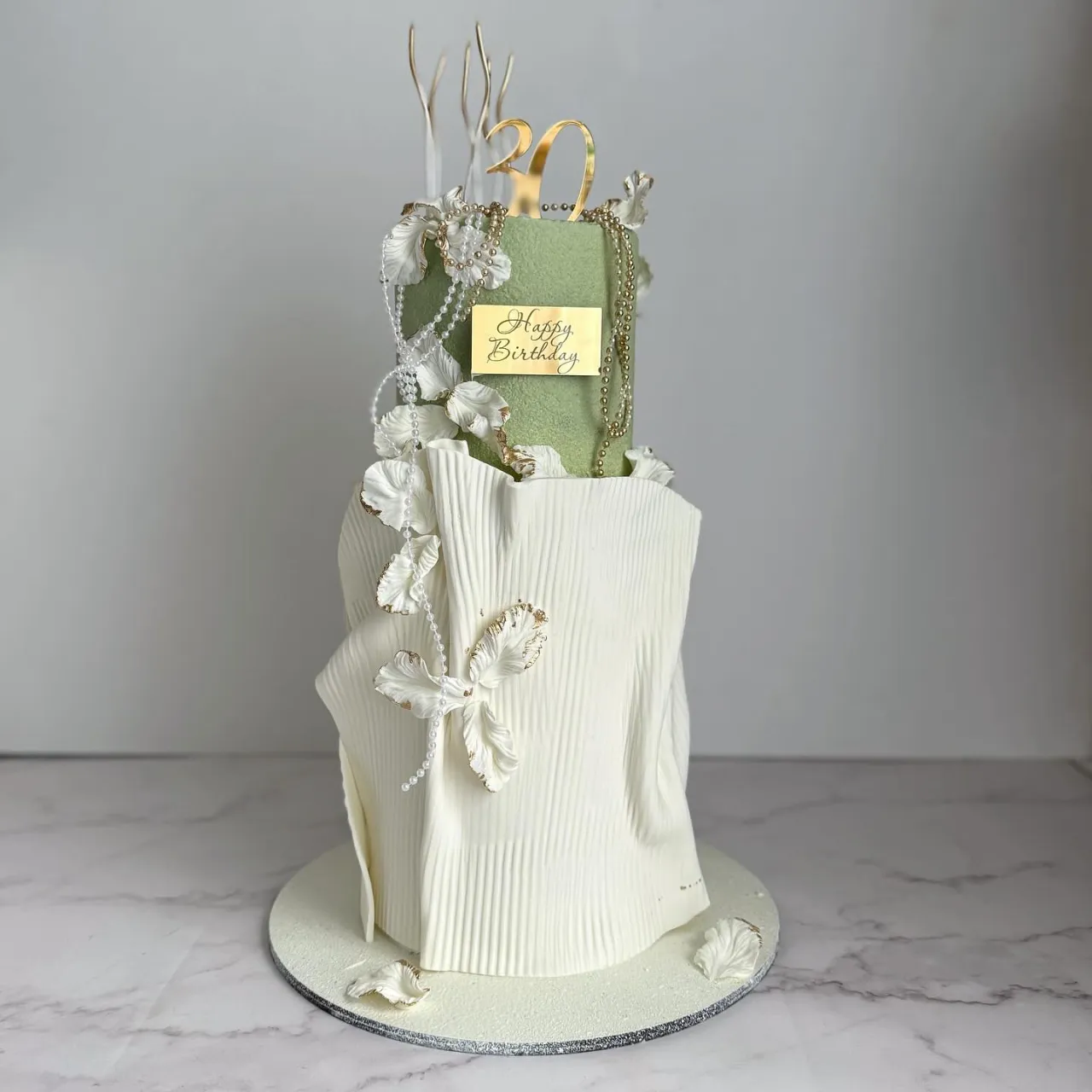 Торт со скрытым ярусом