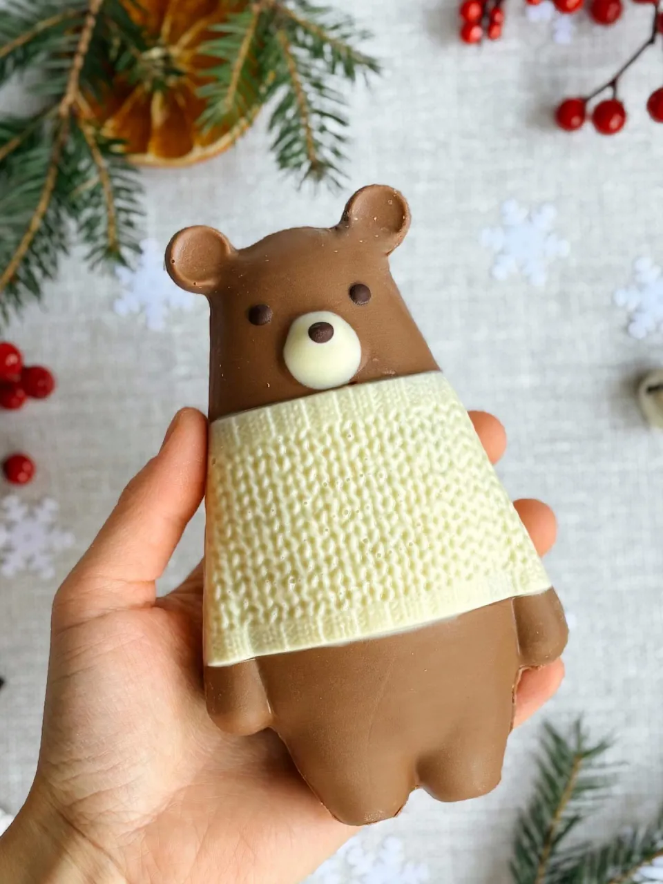 Шоколадный мишка в подарочной упаковке